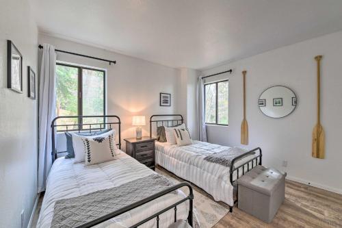 3-level Luxe Home With Spa, Ac, Game Room And Theater!