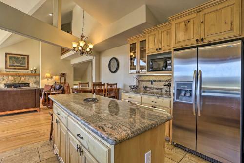 Quiet Family Cabin With Lake Arrowhead Views!