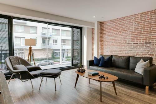Hip & Urban Loft 1-bedroom Dtla