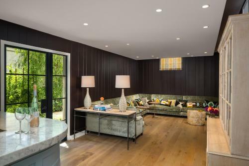 Hotel 850 Svb West Hollywood At Beverly Hills