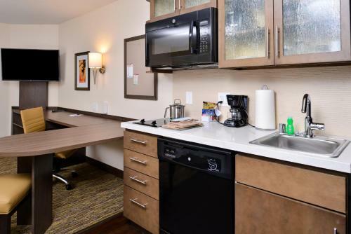 Candlewood Suites - Lodi, An Ihg Hotel