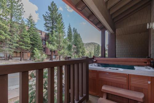 Magnolia Lodge 3