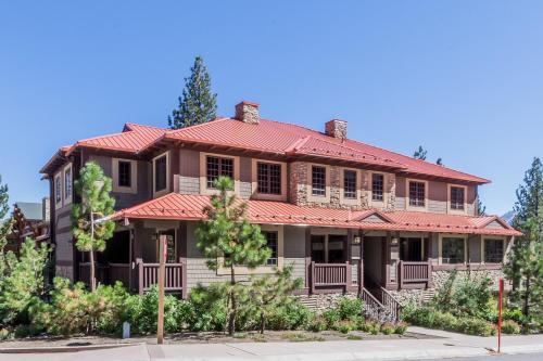 Magnolia Lodge 3