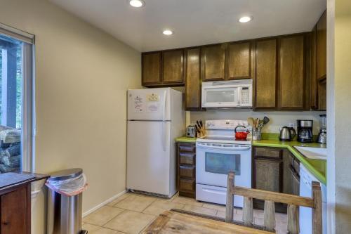 Sherwin Villas B13
