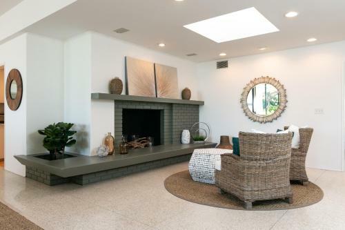 New Listing! Palatial Beachfront Estate With Casita Home
