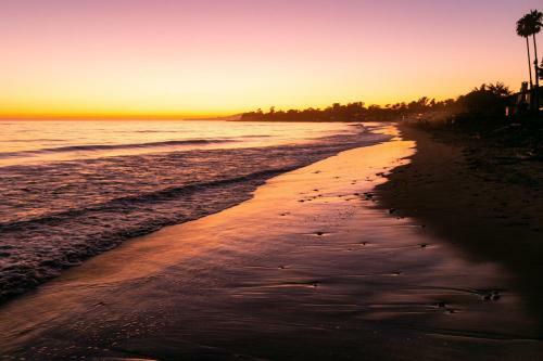 New Listing! Palatial Beachfront Estate With Casita Home