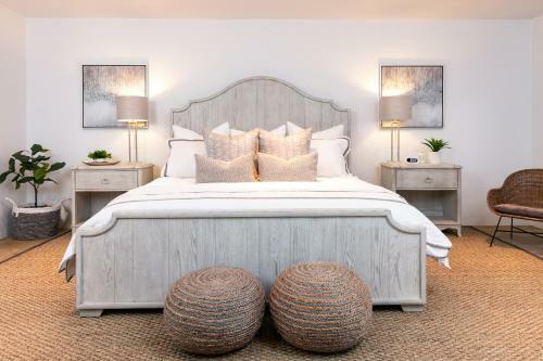New Listing! Palatial Beachfront Estate With Casita Home