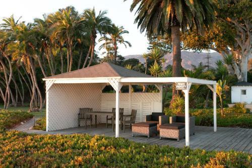 New Listing! Palatial Beachfront Estate With Casita Home