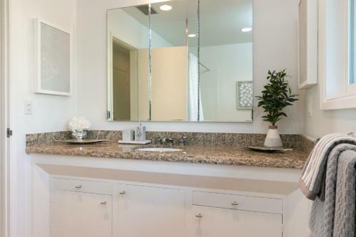 New Listing! Palatial Beachfront Estate With Casita Home