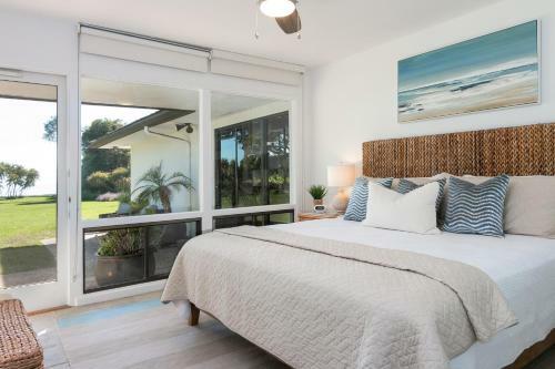 New Listing! Palatial Beachfront Estate With Casita Home