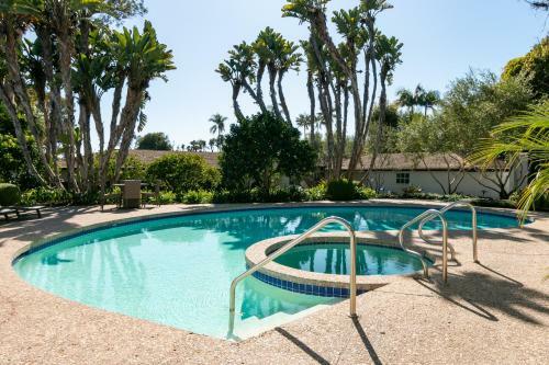 New Listing! Palatial Beachfront Estate With Casita Home