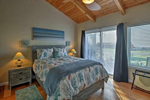 Irish Beach Home With Rooftop Hot Tub And Ocean Views!