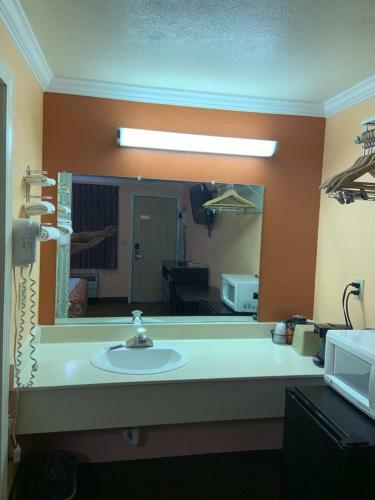 Budget Motel