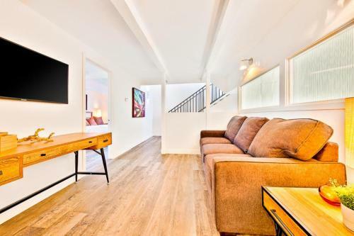 Nb-6807 New Newport Beach Stunner