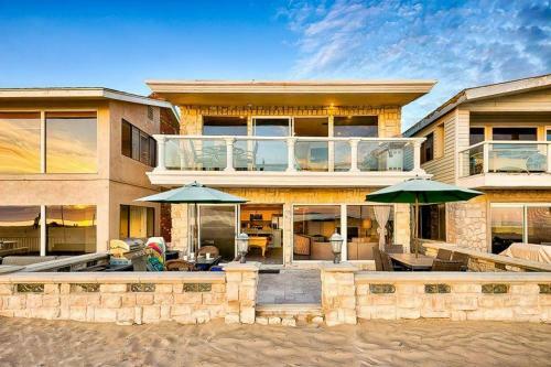Lower Beach Front Escape Unit A
