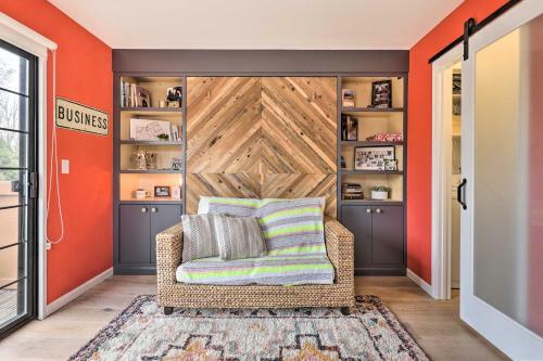 Pet-friendly Art Deco Retreat, Near Downtown