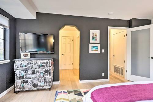 Pet-friendly Art Deco Retreat, Near Downtown