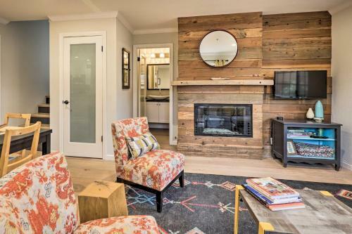 Pet-friendly Art Deco Retreat, Near Downtown