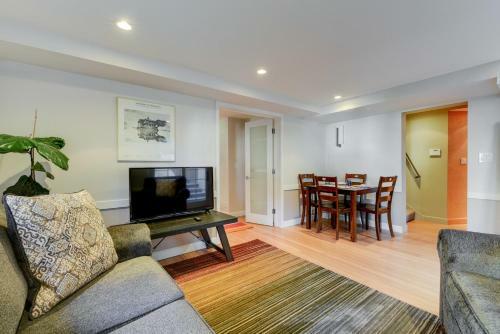 Apartamento Aesthetically Elegant Downstairs Unit In Oakland Apts