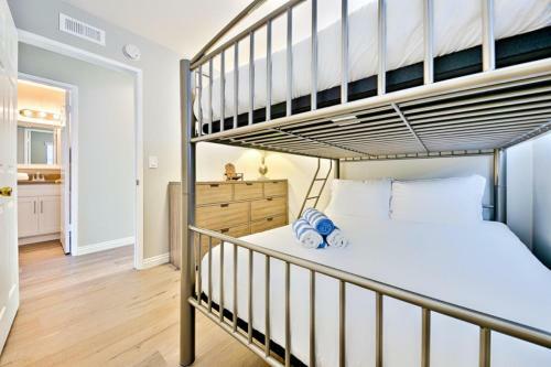 Nb-3010b - Perfect Newport Beach Location II