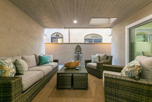 Nb-3126a - Balboa Island Home