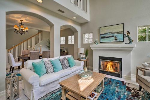 Luxe Home With Rooftop Patio Walk To Oceanside Beach