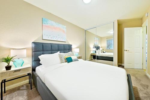 Os-285 - Oceanside Mission Pool Resort