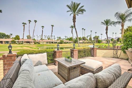 Apartamento Upscale Palm Desert Escape With Patio And Pool!