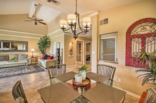 Apartamento Upscale Palm Desert Escape With Patio And Pool!