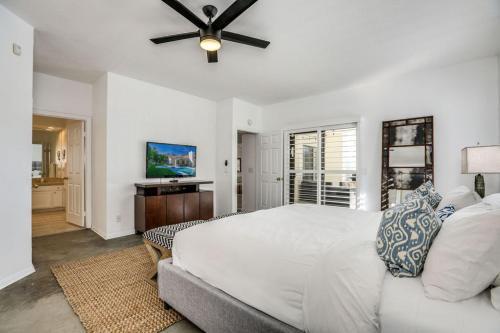Palm Desert Homestead