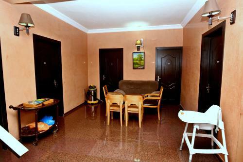 Antika Hotel