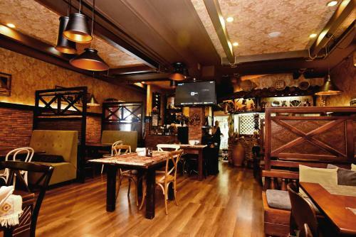 Antika Hotel