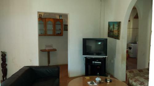 Hostal Tedugal Guest House
