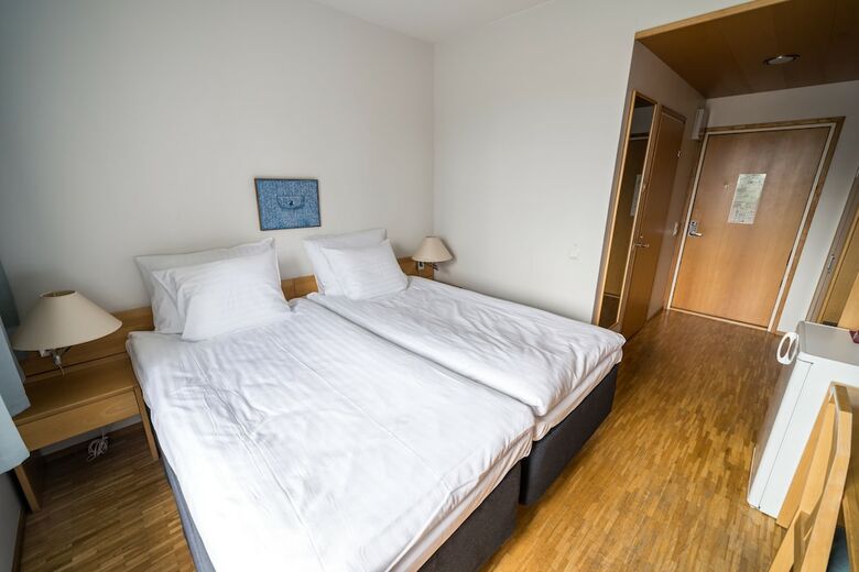 Summer Hotel Tott