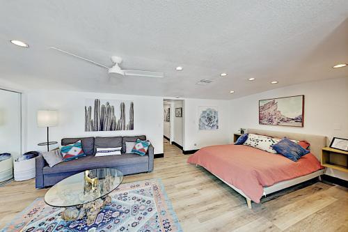Stunning Remodeled Home With Pool & 2 Fireplaces Home