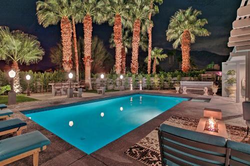 Stunning Palm Springs Escape With Epic Outdoor Oasis
