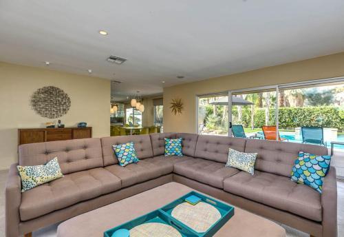 Mid Modern Marvel
