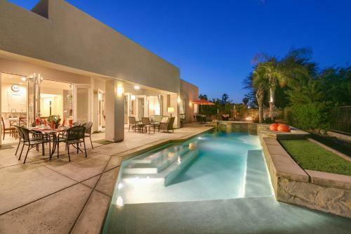 Casa Sonora Grande With Golf Course Views By Oranj Palm