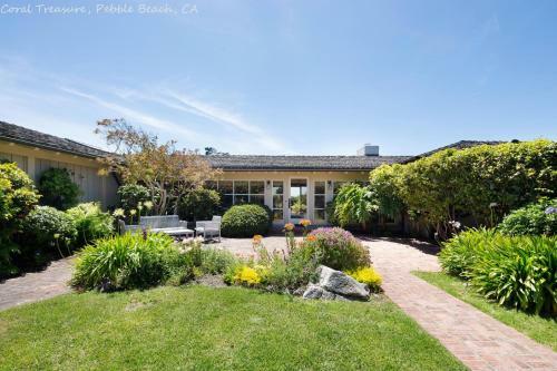 4 Bedroom Home With Ocean Views On The Fairway