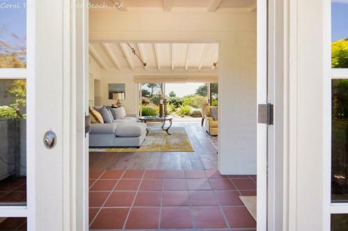 4 Bedroom Home With Ocean Views On The Fairway