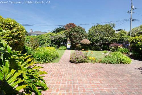 4 Bedroom Home With Ocean Views On The Fairway