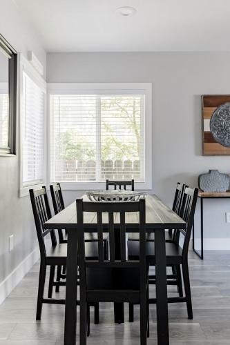 Commodious Sacramento Home Near Uc Davis Medical Center
