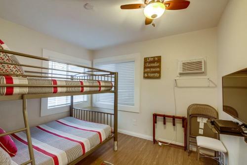 Villa 3 Outdoor Patios, Ocean Views, Ac, 3 Parking