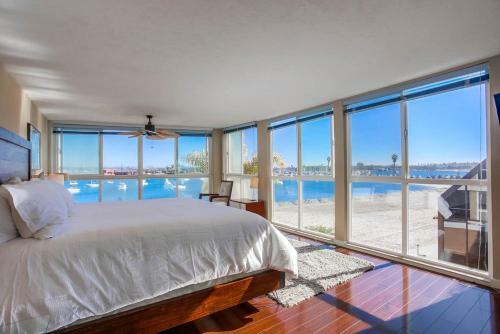 2 Sidexside Townhomes, 4 Patios, Ac, Multi Level
