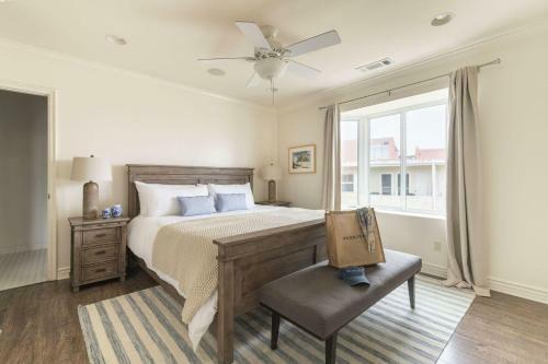 Shoreline - Spectacular Beachfront Abode W Fire Pit, Spa & Pool Table