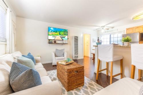 Mission Beach Cute Condo