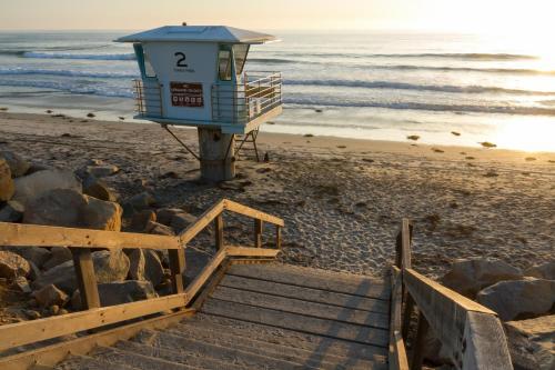 Mission Beach Retreat: Private Garage, Surfboards Home