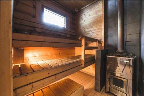 J�ms�n Lomam�kit