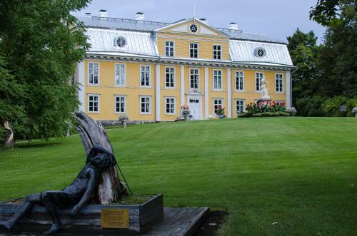 Hotel Svart� Manor