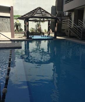 Hotel Circle Inn - Iloilo City Center